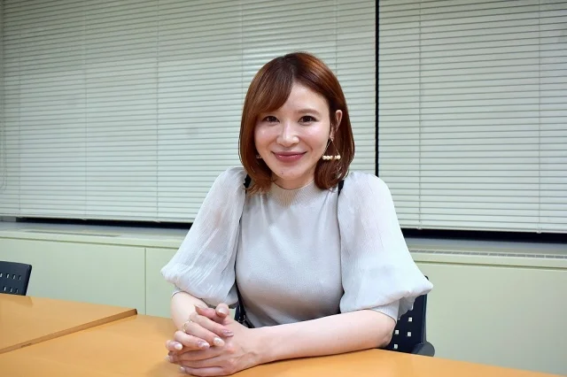 手島優の現在の仕事と活動!結婚して旦那がいる?若い頃とすっぴんの画像が別人!