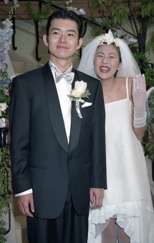渡部篤郎の現在の嫁は誰？子供は3人か4人で息子と娘？若い頃の画像がイケメン！