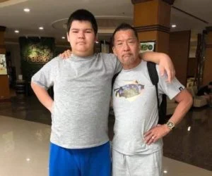 蝶野正洋の嫁はマルティナでドイツ人!子供は息子と娘?病気で入院して車椅子と杖?