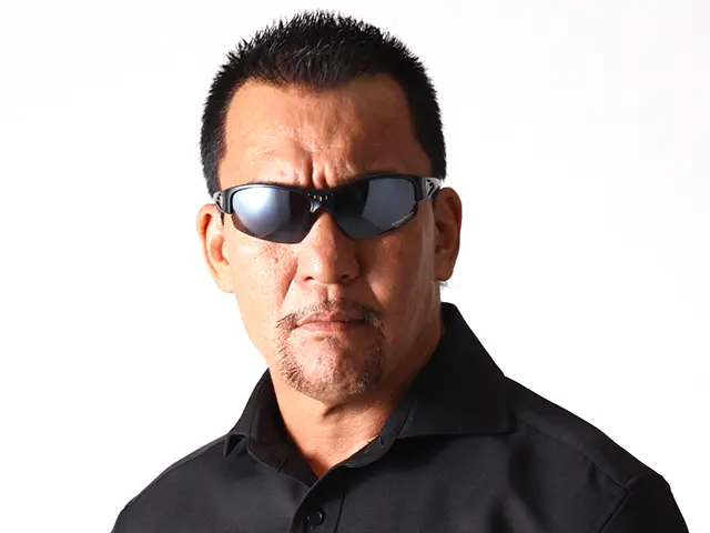 蝶野正洋の嫁はマルティナでドイツ人!子供は息子と娘?病気で入院して車椅子と杖?