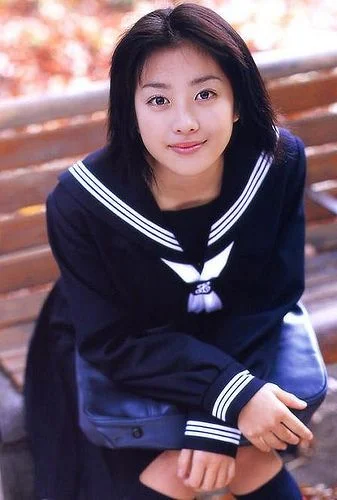 小向美奈子の現在の仕事と収入!違法薬物を使用で逮捕された?若い頃の画像がかわいい!