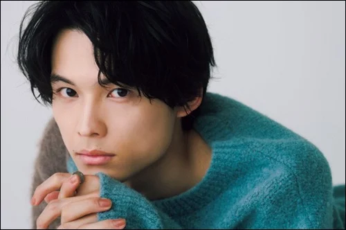 松村北斗は江口洋介と似てるけど親戚?痩せすぎの原因は吐きダコ?喘息持ちで病気?