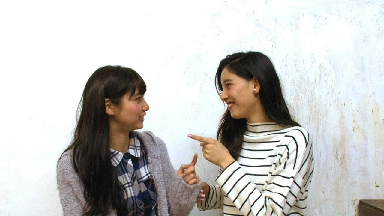 新川優愛は新木優子と似てる?旦那はロケバスのドライバー?首が長いし太って二重顎?