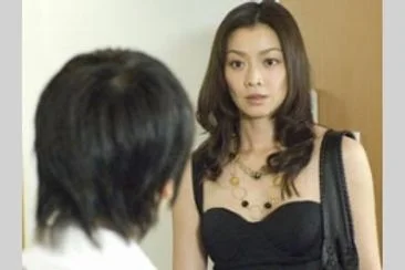 小阪由佳の現在の仕事と活動!旦那と子供がいて結婚?激太りは洗脳が原因で先輩Aは誰?